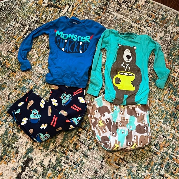 NWOT CARTER PAJAMAS - Picture 1 of 1